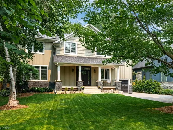 407 Maple Grove Dr, Oakville, ON L6J 4V8