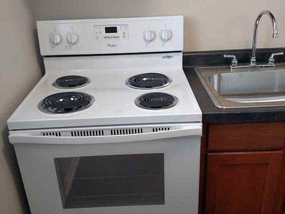 3rd image of 1286 Magnolia Ave E #1286201