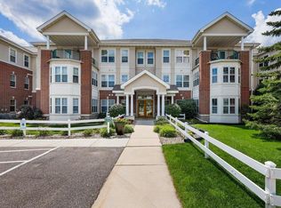 8530 Greenway Blvd UNIT 213, Middleton, WI 53562