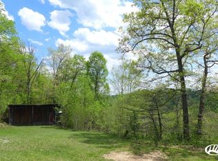 9015 McKee Rd, Irvine, KY 40336