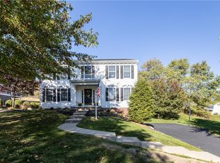 1210 Willowbrook Dr, Washington, PA 15301