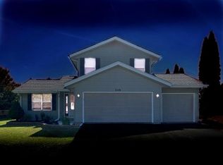 359 Brett Pl, Rockford, IL 61107