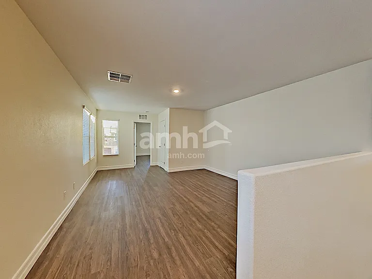 979 Nero Ave — Photo 10