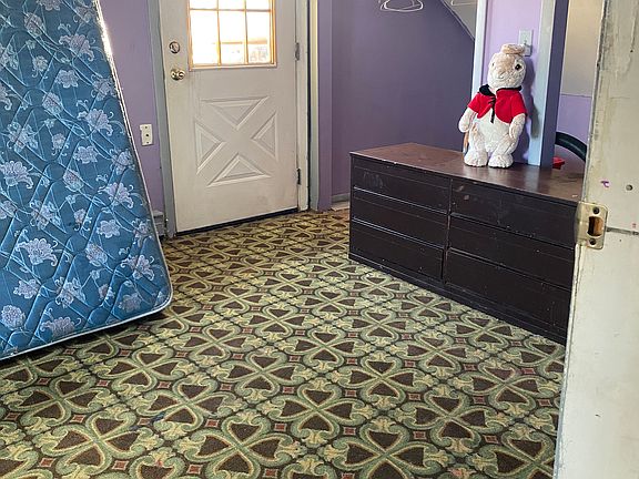 5th image of 1323 Military St #5