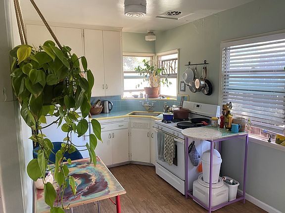 4th image of 1729 Johnson Ave #1729