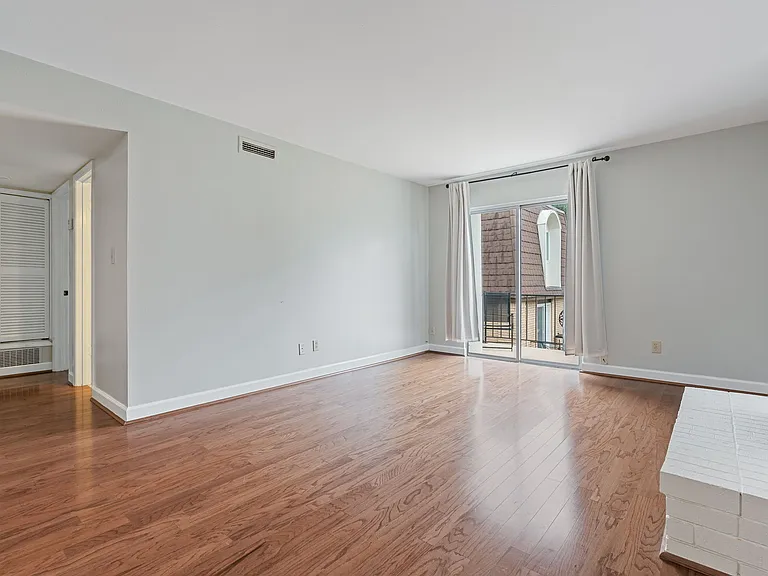 150 Old Montgomery Hwy #1-C — Photo 2