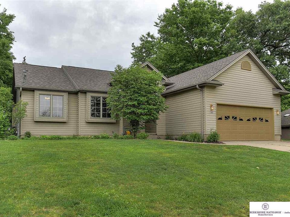 1st image of 1305 Victoria Dr