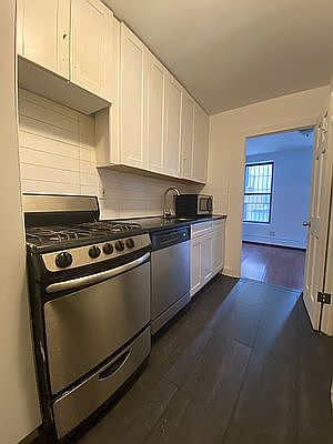 1st image of 109 Madison St APT 8