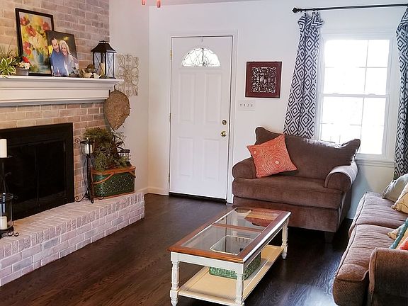 4th image of 1193 Candlewood Dr