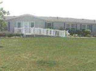 16955 166th St, Winchester, KS 66097