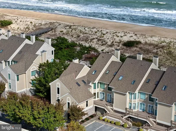40107 E Oceanside Dr, Fenwick Island, DE 19944