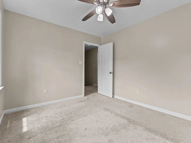 8318 Umstead Rd — Photo 33