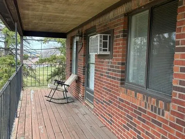 30446 Utica Rd #4, Roseville, MI 48066