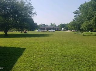 370 Cherry Ln, La Grange, KY 40031