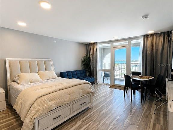 3rd image of 6165 AVE. ISLA VERDE #458