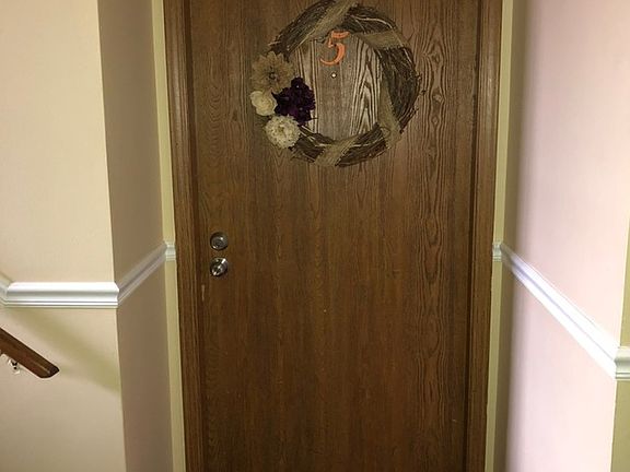 3rd image of 15709 Peggy Ln APT 5