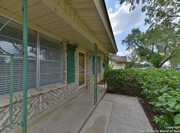 2nd image of 218 Balboa Dr