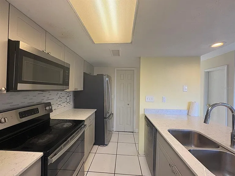 4033 Henley Rd #1707 — Photo 22