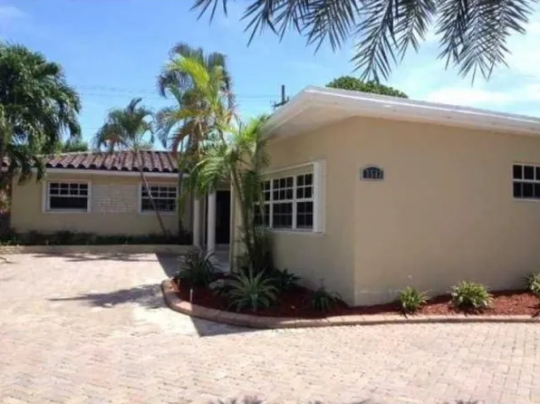 7513 Mutiny Ave, North Bay Village, FL 33141