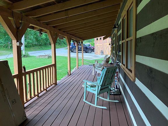 3rd image of 134 Ledford Ln