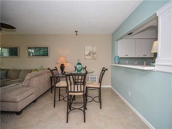 3rd image of 175 SE Saint Lucie Blvd APT 68