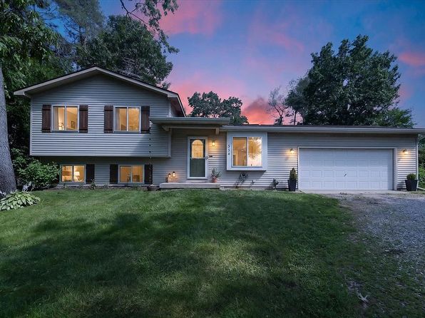 554 Blue Water Dr