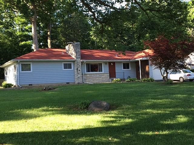1st image of 24 Circle Dr