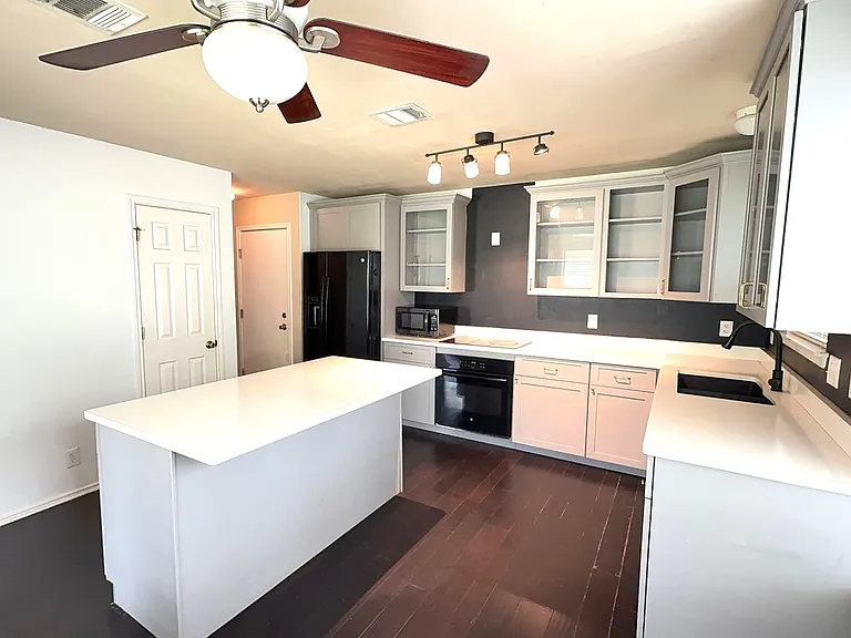 215 Bright Trl — Photo 3