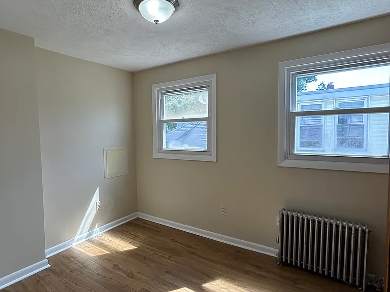 45-47 Selden St #1 — Photo 14