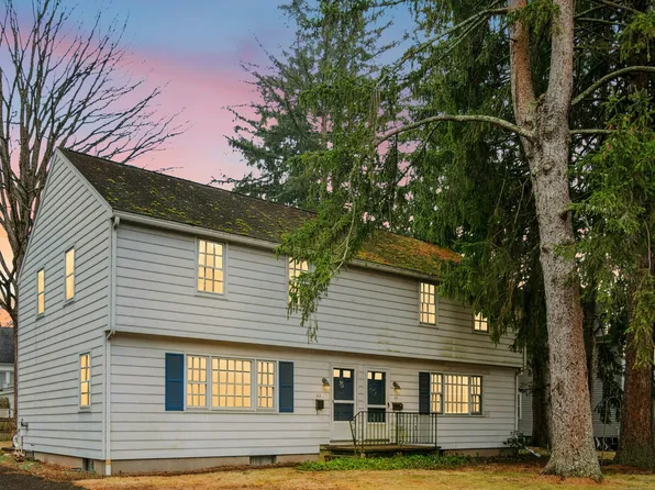 22 Old Stamford Road, New Canaan, CT 06840