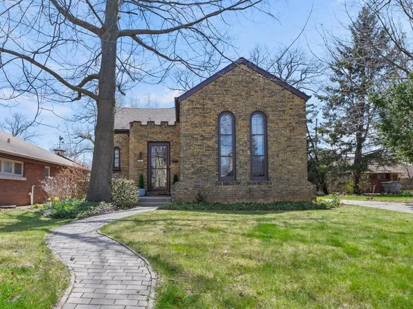 1225 East Townsend STREET, Milwaukee, WI 53212