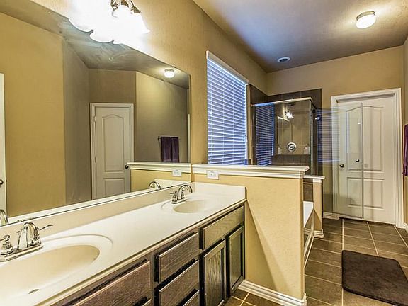 4th image of 6126 Sierra Springs Ln