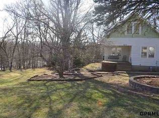 3810 Aurora Dr, Omaha, NE 68134