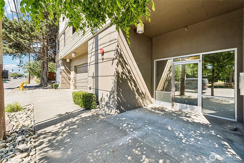 2nd image of 2530 15th Avenue W #401