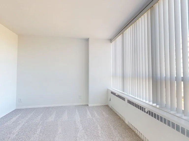 Lake Meadows Apartments — Photo 156