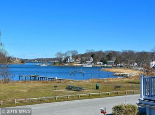 401 Shore Dr, Edgewater, MD 21037