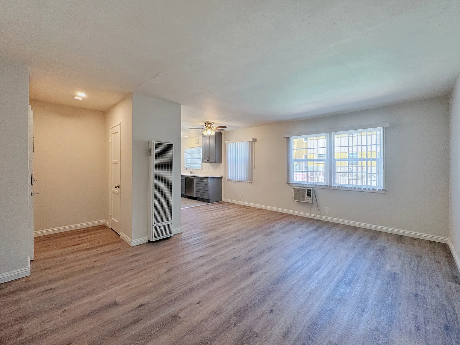 1 bed, 725 sqft, $2,245 — Photo 2