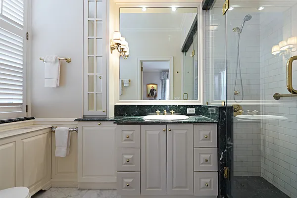 Sold by Stribling | media 8