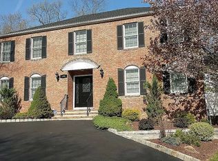 1081 Tullo Farm Rd, Bridgewater, NJ 08807