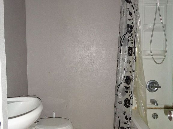 5th image of 180 Sierra Ln