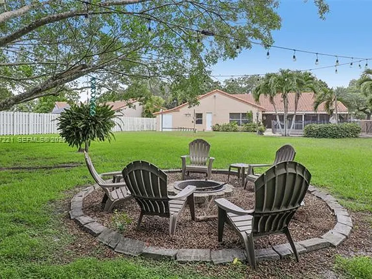 13100 NW 11th Dr #13100 — Photo 38