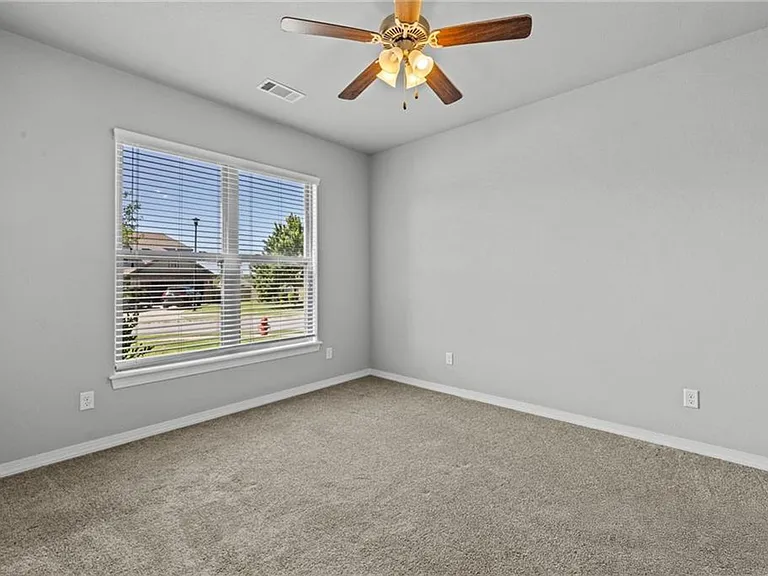 801 Bellmara Cir — Photo 18