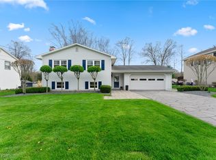 649 Wendemere Dr, Hubbard, OH
