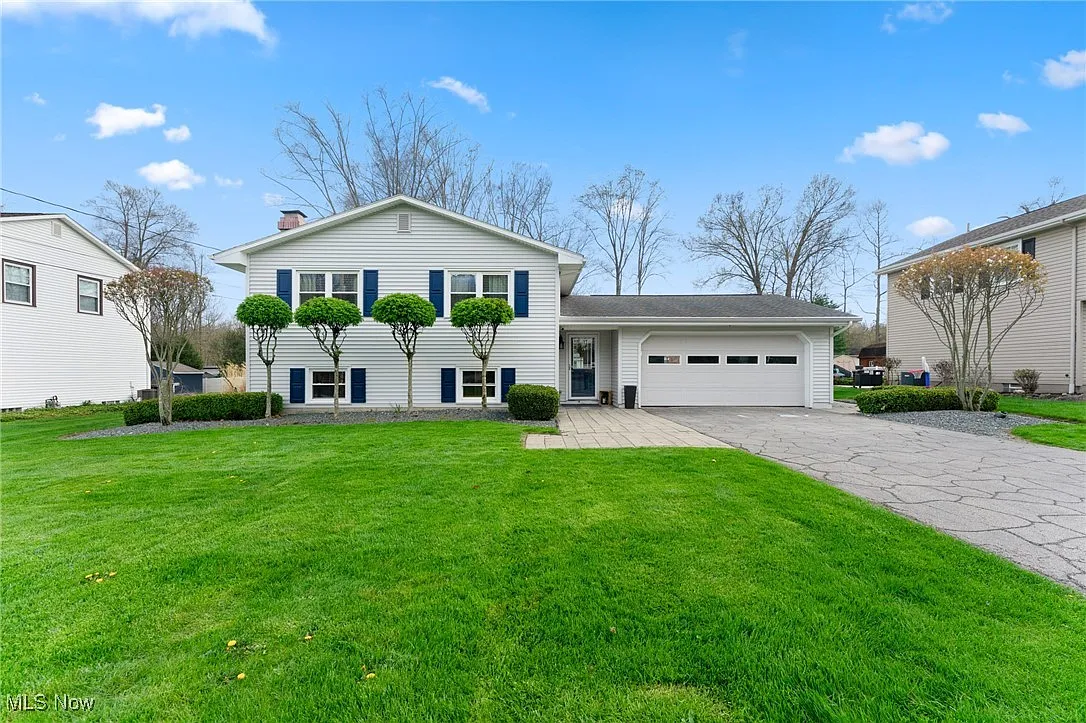649 Wendemere Dr photo 1