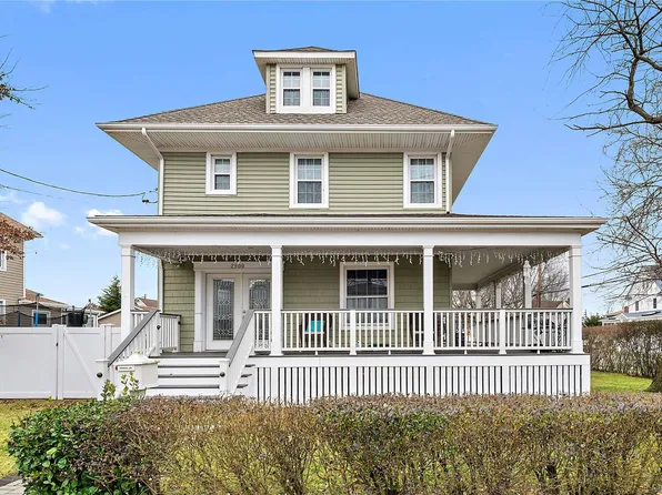 2900 Clark Avenue, Oceanside, NY 11572