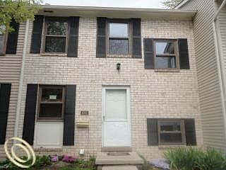1st image of 8363 Lakeview Ct
