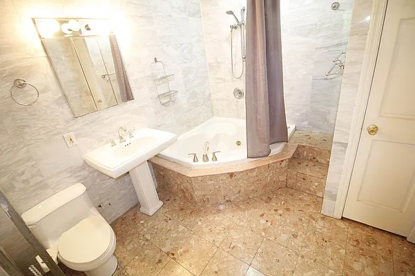 Rented by Realty Nerd | media 36