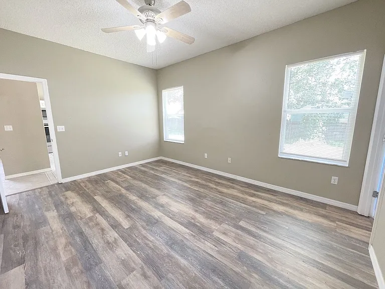 12751 Woodbury Oaks Dr — Photo 9