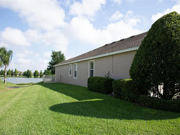 2504 Ladoga Dr — Photo 15