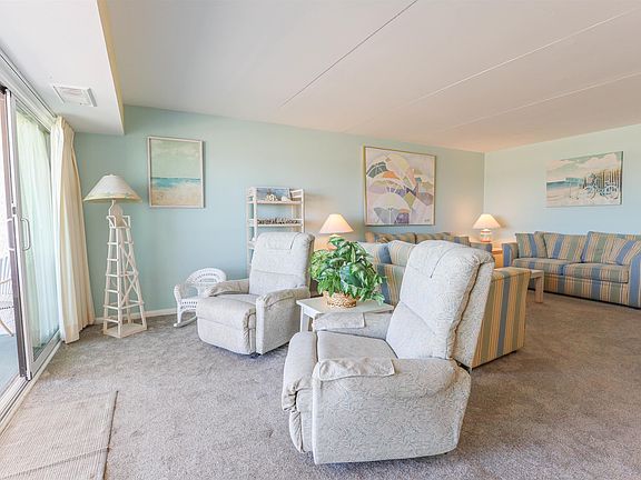 4th image of 5201 Ocean Ave APT 3011